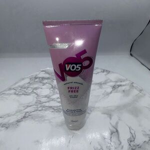 V05 Frizz Free Air-Dry Cream-125mL NEW!